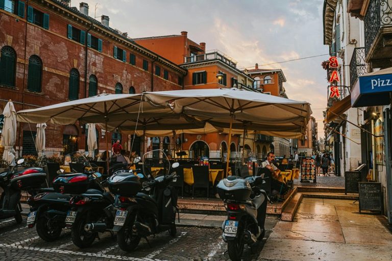 top dining spots throggs neck