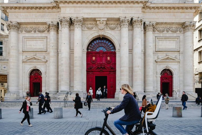 top street art locations
